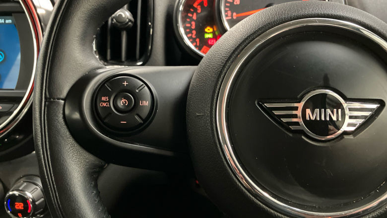 MINI Countryman 2.0 Cooper D 5dr [Chili/Nav+ Pack] Diesel Hatchback